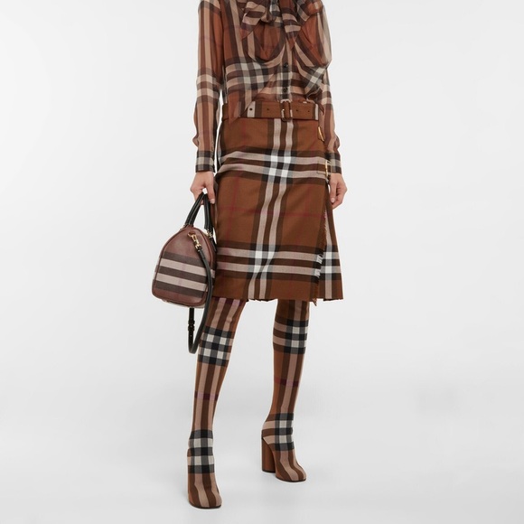 New Burberry - Checked over-the-knee boots $2,690 37 - Picture 3 of 12